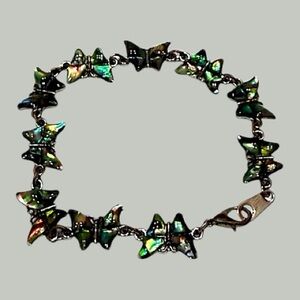🦋 Iridescent Green Butterfly Bracelet | Y2K Fairycore Cottagecore Jewelry